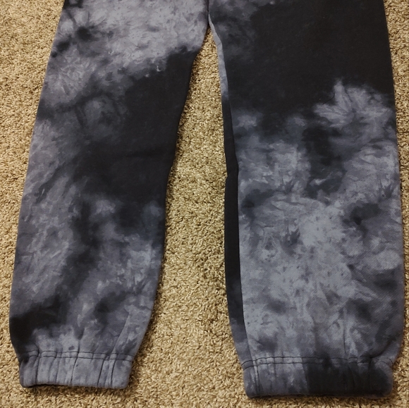 NEW Hollister relaxed joggers - Picture 2 of 5